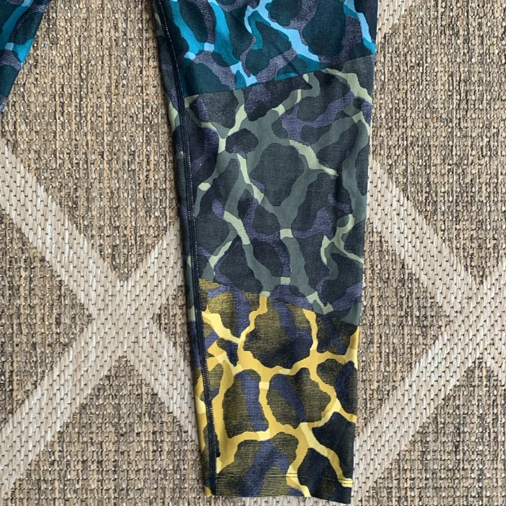 CALVIN KLEIN PERFORMANCE LEGGINGS - Picture 5 of 6